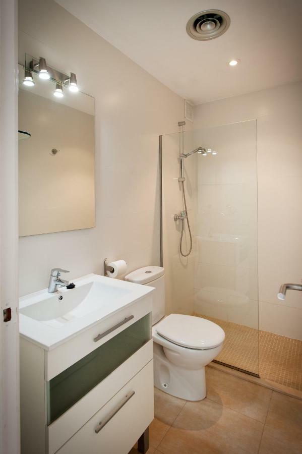 Apartamento A Pie De Playa, Climatizado Y Parking Roses Zewnętrze zdjęcie